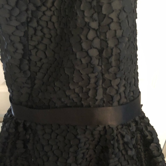 Black Wayne Clark Gown - Size 8 - Picture 2 of 6